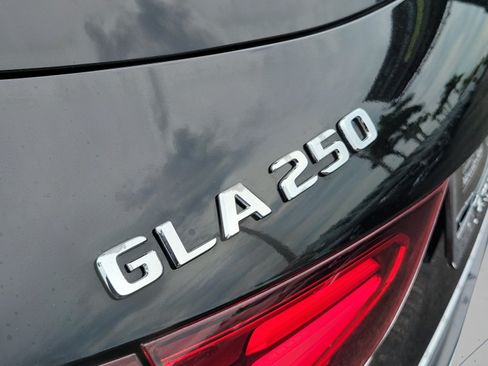 Certified 2025 Mercedes-Benz GLA 250 image 29