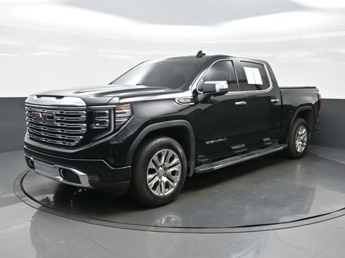 Used 2023 GMC Sierra 1500 Denali AWD/4WD image 2