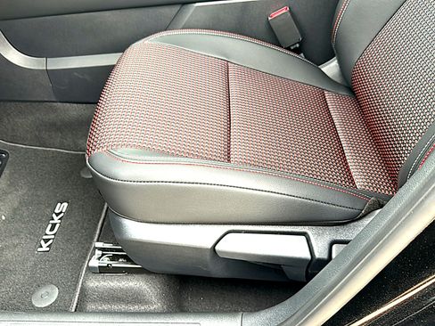 New 2026 Nissan Kicks SR w/ Cold Weather Package FWD image 12