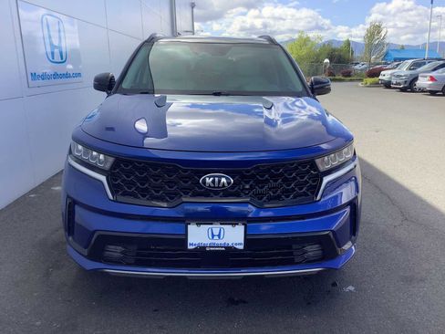 Used 2021 Kia Sorento EX w/ Panoramic Sunroof Package AWD/4WD image 6