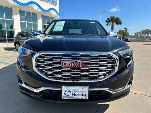 Used 2019 GMC Terrain Denali w/ Advanced Safety Package FWD image 3