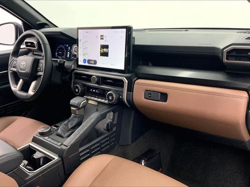 Used 2026 Toyota 4Runner Limited RWD image 10