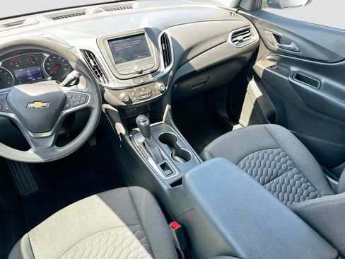 Used 2020 Chevrolet Equinox LT FWD image 21