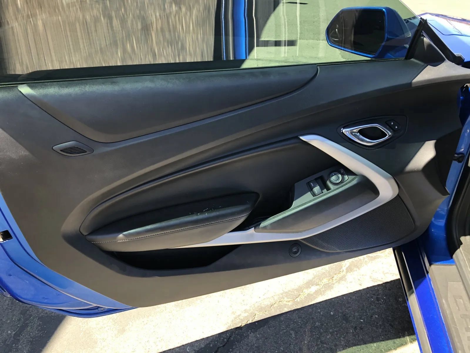 Used 2016 Chevrolet Camaro LT w/ RS Package RWD image 9