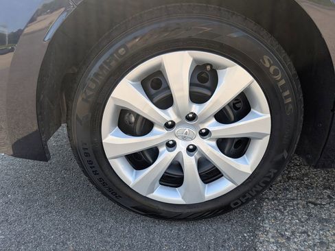 Used 2024 Toyota Corolla LE FWD image 12
