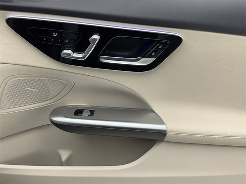 Used 2023 Mercedes-Benz C 300 4MATIC Sedan image 49