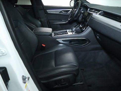 Used 2025 Jaguar F-PACE R-Dynamic S image 35