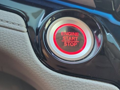 Used 2024 Honda Odyssey Touring image 32