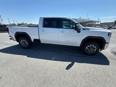 New 2026 GMC Sierra 2500 SLE w/ SLE Value Package; AWD/4WD image 17