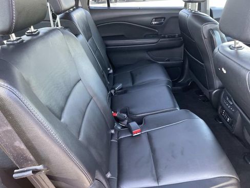 Used 2017 Honda Pilot Touring image 32