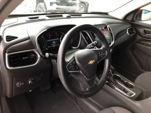Used 2024 Chevrolet Equinox LT FWD image 18