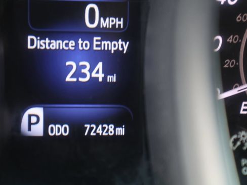 Certified 2016 Toyota Avalon XLE FWD image 20
