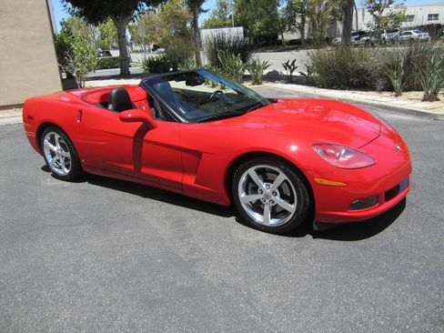 Used 2008 Chevrolet Corvette Convertible w/ Preferred Equipment Group RWD image 21
