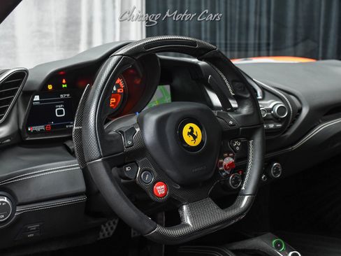 Used 2018 Ferrari 488 GTB image 9