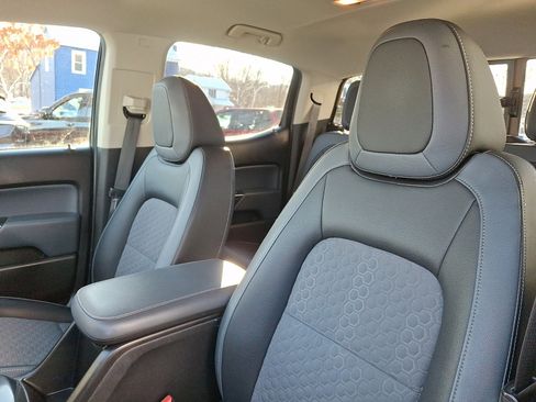 Used 2017 Chevrolet Colorado Z71 image 14