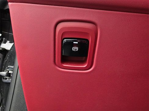 Used 2023 Maserati Grecale Modena image 14