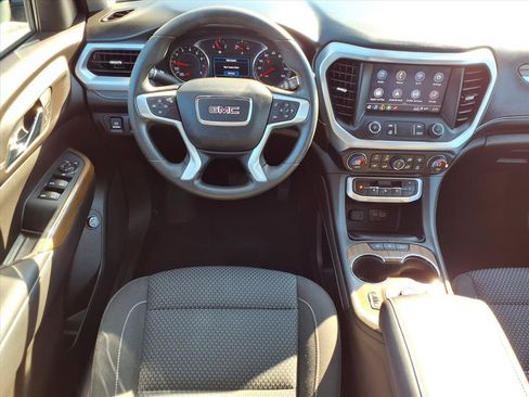 Used 2023 GMC Acadia SLE w/ Driver Convenience Package image 2