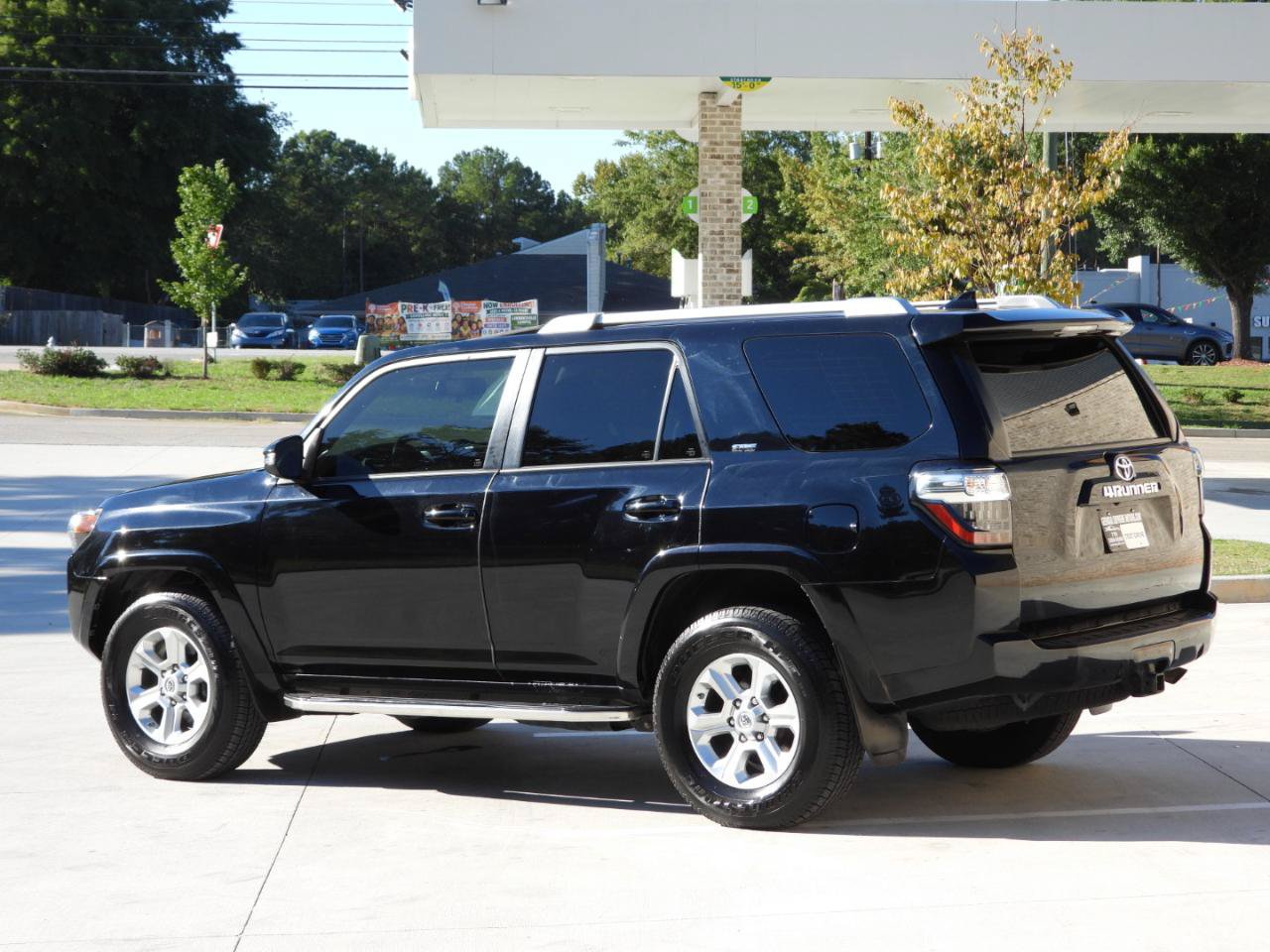 Used 2017 Toyota 4Runner SR5 Premium RWD image 31
