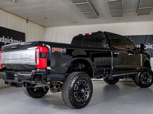 Used 2023 Ford F350 Platinum AWD/4WD image 8
