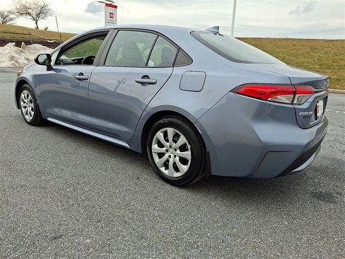 Certified 2022 Toyota Corolla LE image 7
