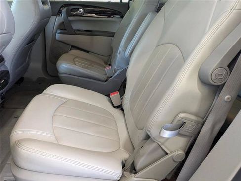 Used 2015 Buick Enclave Leather w/ Trailering Package FWD image 18
