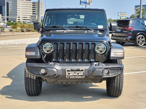 Used 2020 Jeep Wrangler Unlimited Sport AWD/4WD image 2