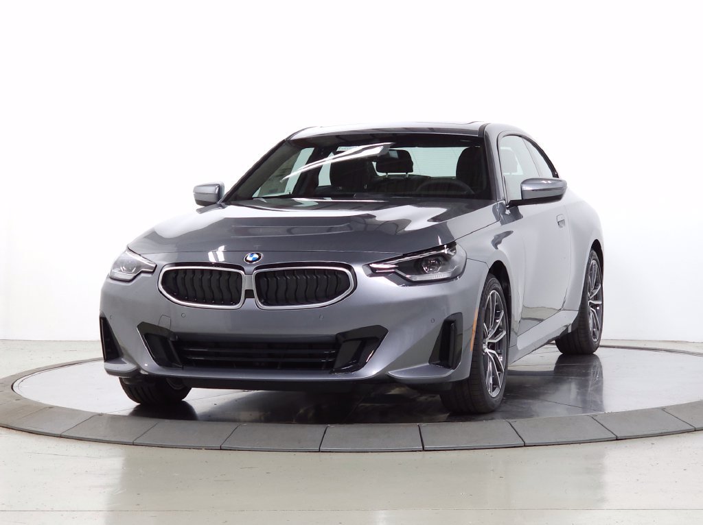 New 2026 BMW 230i xDrive Coupe w/ Convenience Package AWD/4WD image 3