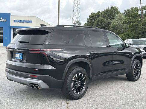 Used 2024 Chevrolet Traverse Z71 w/ Enhanced Driving Package AWD/4WD image 7