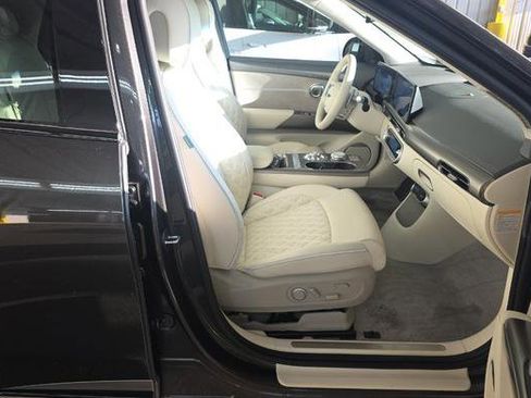 Used 2024 Genesis GV60 Performance AWD/4WD image 6