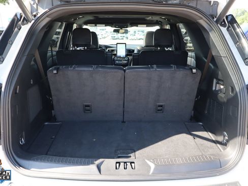 Used 2024 Ford Explorer ST w/ Equipment Group 401A AWD/4WD image 28