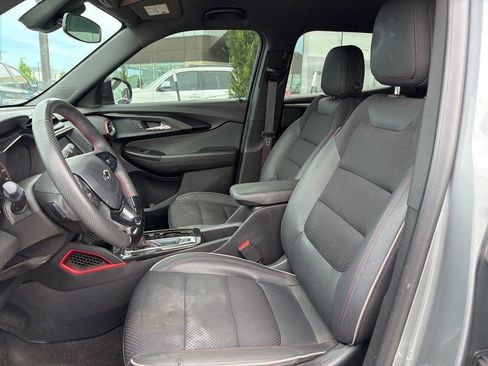 Used 2023 Chevrolet TrailBlazer RS FWD image 11