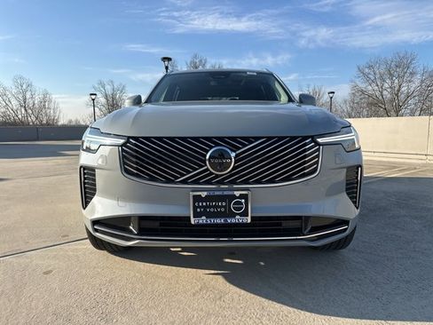 Certified 2025 Volvo XC90 B5 Plus image 2