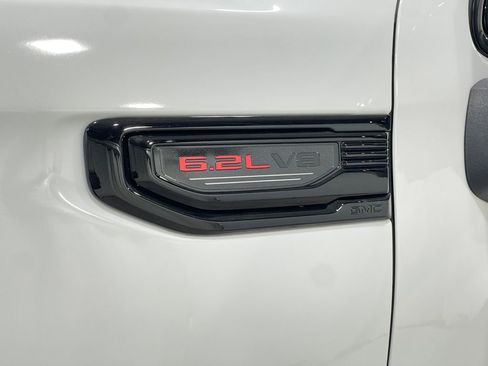 Used 2023 GMC Sierra 1500 AT4 w/ Technology Package image 39