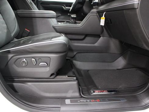 New 2026 GMC Sierra 1500 AT4X image 28