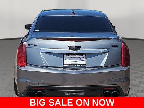 Used 2019 Cadillac CTS V w/ Luxury Package RWD image 4