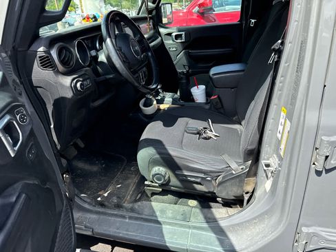 Used 2020 Jeep Wrangler Unlimited Sport S AWD/4WD image 6