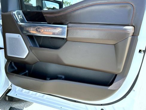 Used 2025 Ford F250 King Ranch w/ Chrome Package AWD/4WD image 16