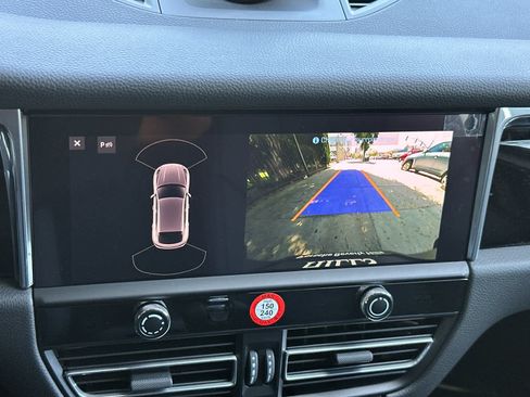 New 2026 Porsche Macan AWD/4WD image 22