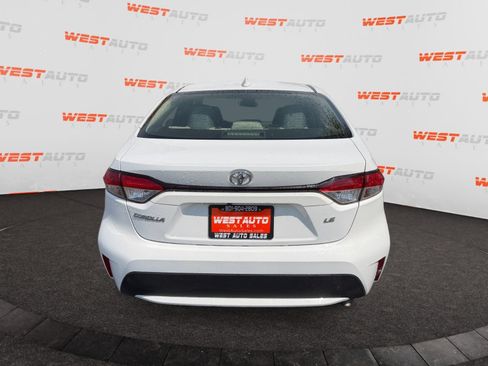 Used 2020 Toyota Corolla LE FWD image 4