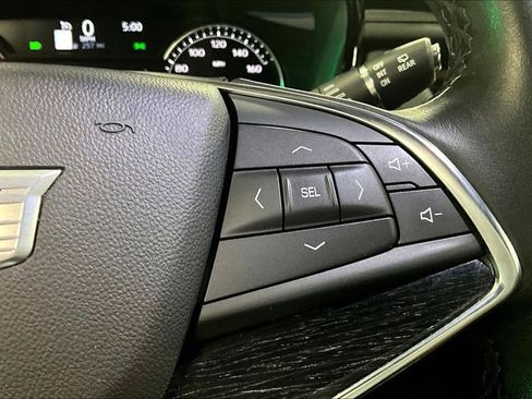 Used 2021 Cadillac XT5 Premium Luxury AWD/4WD image 12