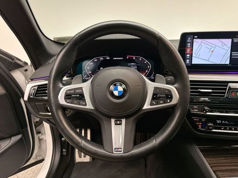 Used 2023 BMW M550i xDrive M550i xDrive w/ Executive Package image 18