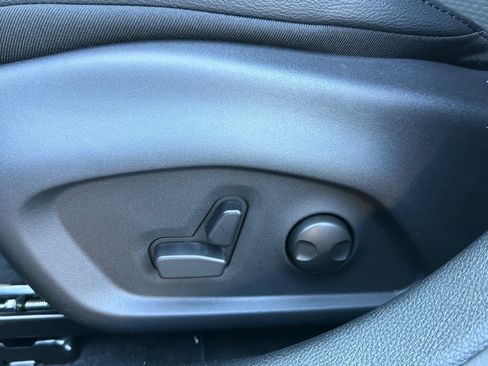 New 2026 Jeep Compass Latitude image 19