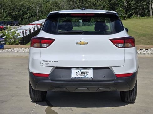 Used 2022 Chevrolet TrailBlazer LS FWD image 7