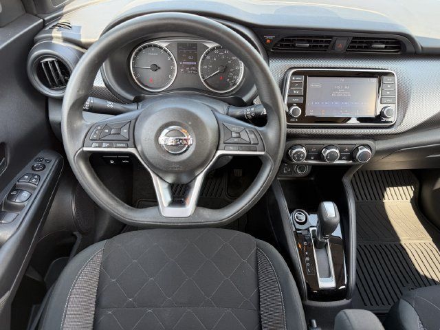 Used 2020 Nissan Kicks S FWD image 10
