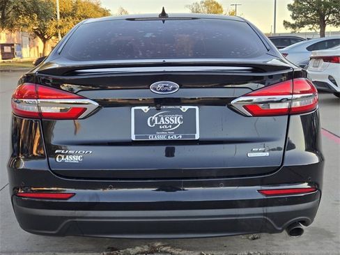 Used 2020 Ford Fusion SE w/ Equipment Group 151A image 4