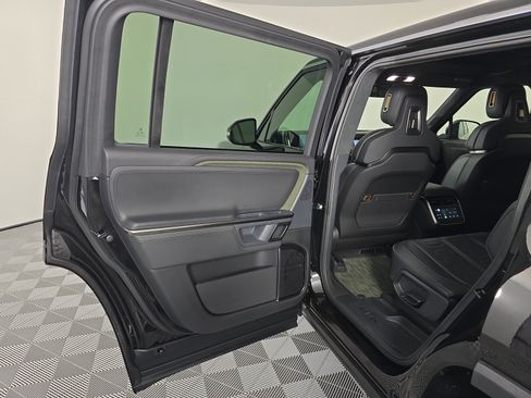 Used 2024 Rivian R1S Adventure AWD/4WD image 17