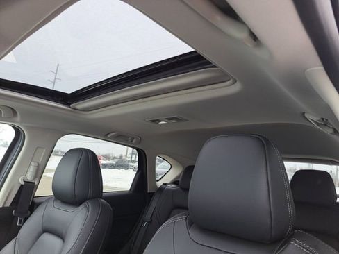 New 2025 MAZDA CX-5 AWD 2.5 S w/ Premium Plus Pkg image 30