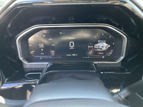 New 2026 GMC Sierra 1500 Elevation image 11