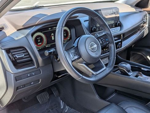Used 2022 Nissan Rogue Platinum w/ Head-Up Display Package FWD image 8