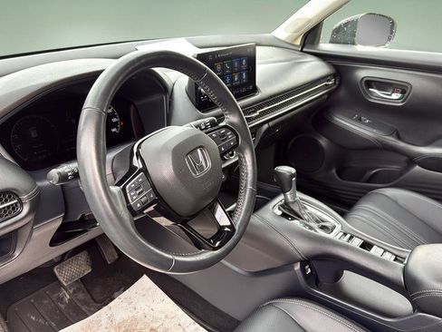 Used 2023 Honda HR-V EX-L image 12